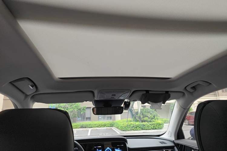 Used Hongqi HS5 2022 Revised Version 2.0T Smart Connect Flagship Edition Headliner