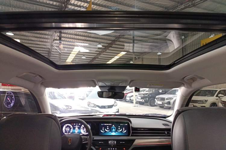 Used Hongqi HS5 2022 Revised Version 2.0T Smart Connect Flagship Edition Headliner