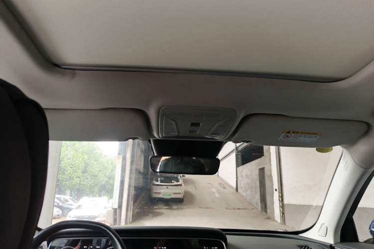 Used Hongqi HS5 2022 Facelifted Version 2.0T Smart Connect Flagship All-Wheel-Drive Edition Headliner