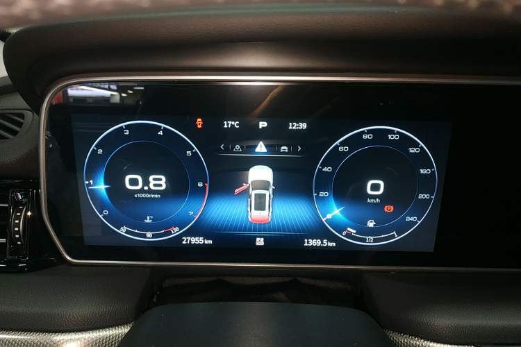 Used Hongqi HS5 2022 2.0T Smart Connect Flagship All-Wheel-Drive Version Instrument Cluster