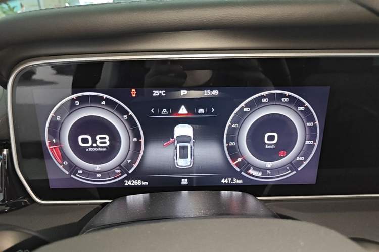 Used Hongqi HS5 2022 Revised Version 2.0T Smart Connect Flagship Edition Instrument Cluster