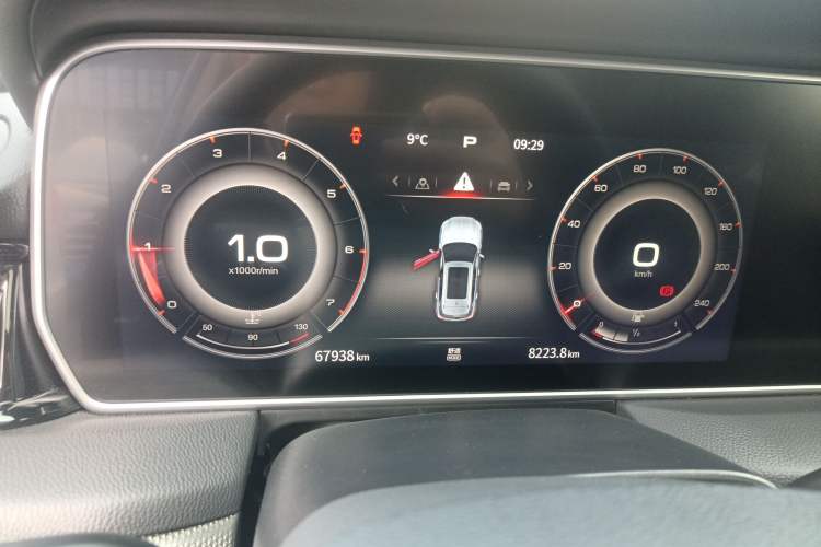 Used Hongqi HS5 2022 Revised Version 2.0T Smart Connect Flagship Edition Instrument Cluster