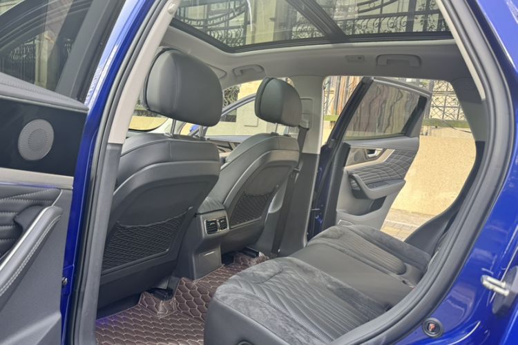Used Hongqi HS5 2022 2.0T Smart Connect Flagship All-Wheel-Drive Version Interior 2