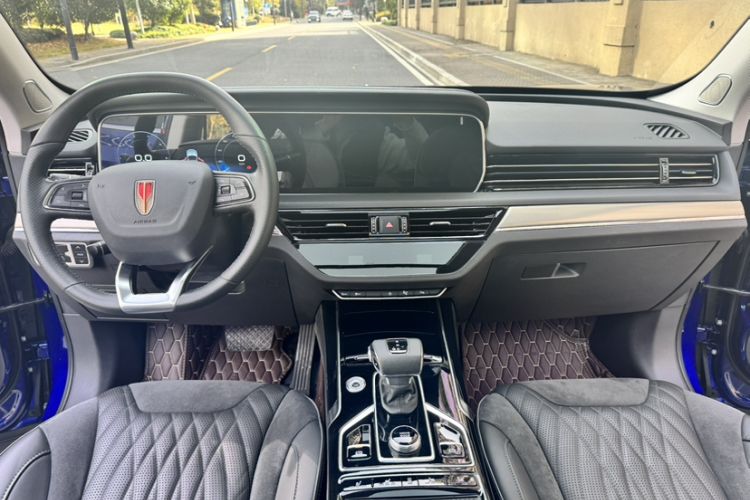 Used Hongqi HS5 2022 2.0T Smart Connect Flagship All-Wheel-Drive Version Interior 4