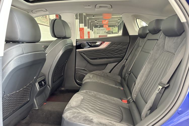 Used Hongqi HS5 2022 Revised Version 2.0T Smart Connect Flagship Edition Interior 4