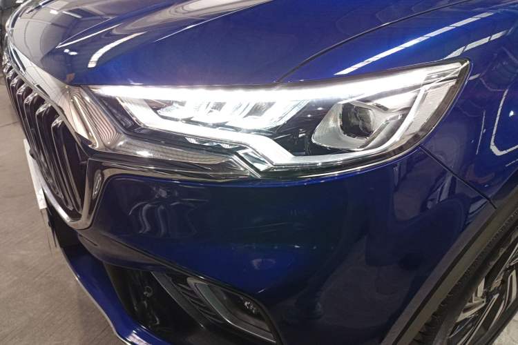 Used Hongqi HS5 2022 Revised Version 2.0T Smart Connect Flagship Edition Left Front Headlight