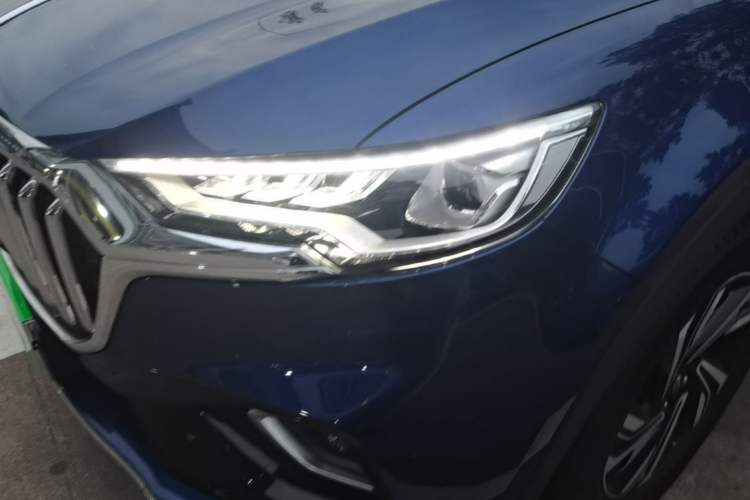 Used Hongqi HS5 2022 Revised Version 2.0T Smart Connect Flagship Edition Left Front Headlight