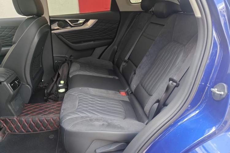 Used Hongqi HS5 2022 Revised Version 2.0T Smart Connect Flagship Edition Left Rear Seat