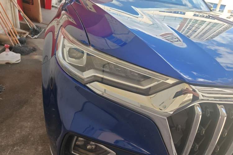Used Hongqi HS5 2022 Revised Version 2.0T Smart Connect Flagship Edition Right Front Headlight