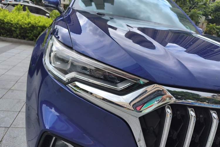 Used Hongqi HS5 2022 Facelifted Version 2.0T Smart Connect Flagship All-Wheel-Drive Edition Right Front Headlight