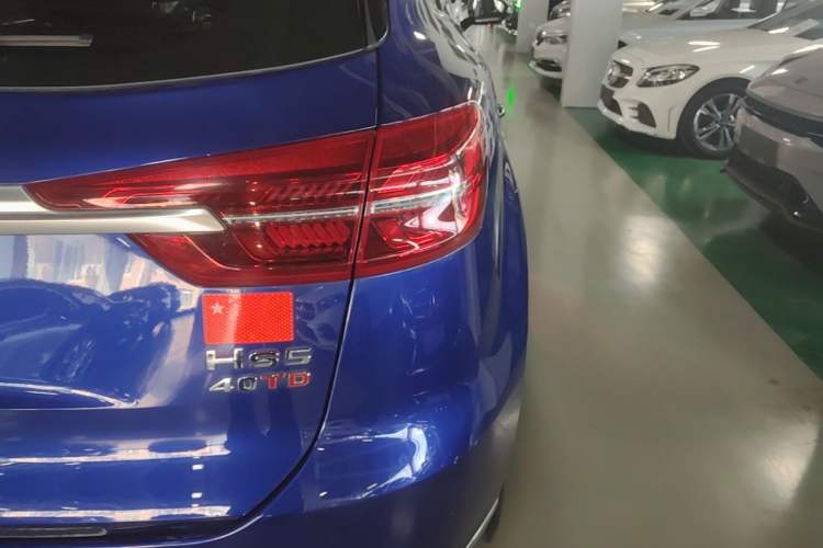 Used Hongqi HS5 2022 Revised Version 2.0T Smart Connect Flagship Edition Right Rear Taillight