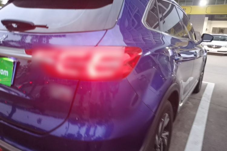 Used Hongqi HS5 2022 Revised Version 2.0T Smart Connect Flagship Edition Right Rear Taillight