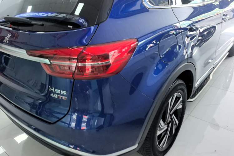 Used Hongqi HS5 2022 Revised Version 2.0T Smart Connect Flagship Edition Right Rear Taillight
