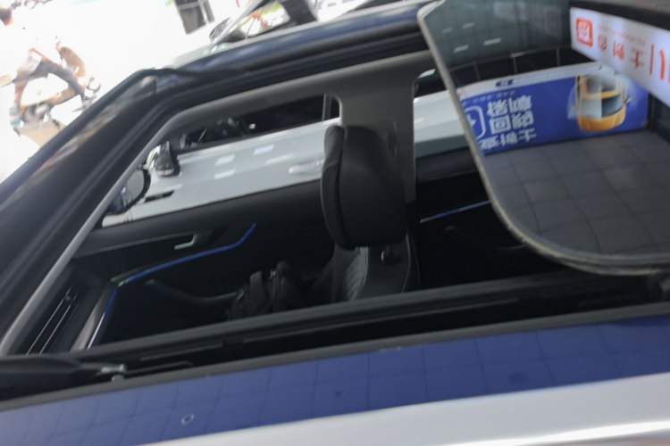 Used Hongqi HS5 2022 Revised Version 2.0T Smart Connect Flagship Edition Roof
