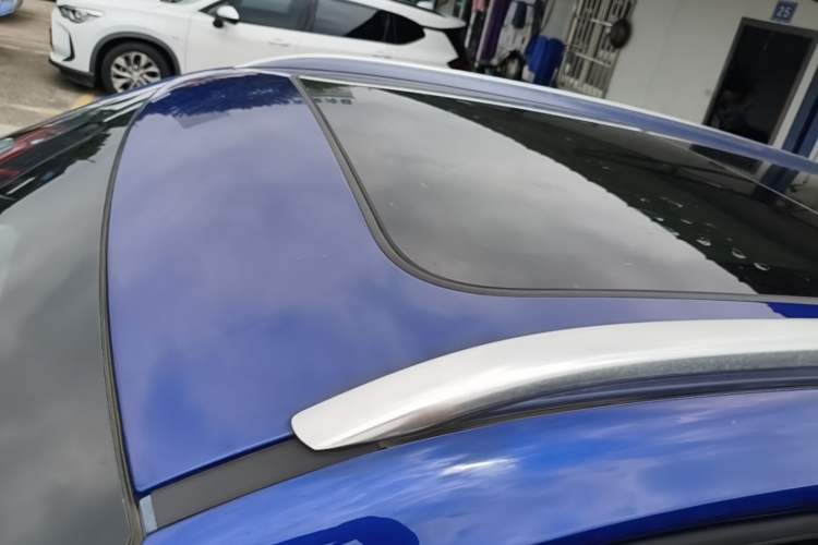 Used Hongqi HS5 2022 Revised Version 2.0T Smart Connect Flagship Edition Roof