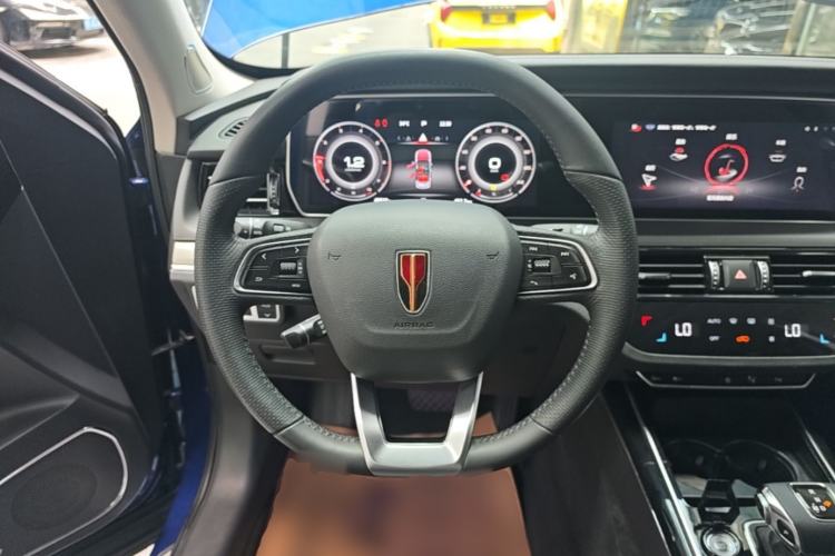 Used Hongqi HS5 2022 Facelifted Version 2.0T Smart Connect Flagship All-Wheel-Drive Edition Steering Wheel