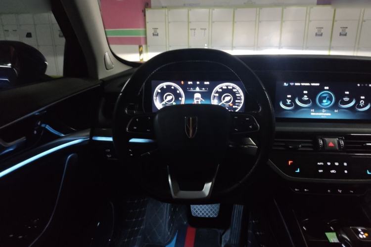 Used Hongqi HS5 2022 Facelifted Version 2.0T Smart Connect Flagship All-Wheel-Drive Edition Steering Wheel