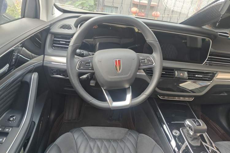 Used Hongqi HS5 2022 Facelifted Version 2.0T Smart Connect Flagship All-Wheel-Drive Edition Steering Wheel