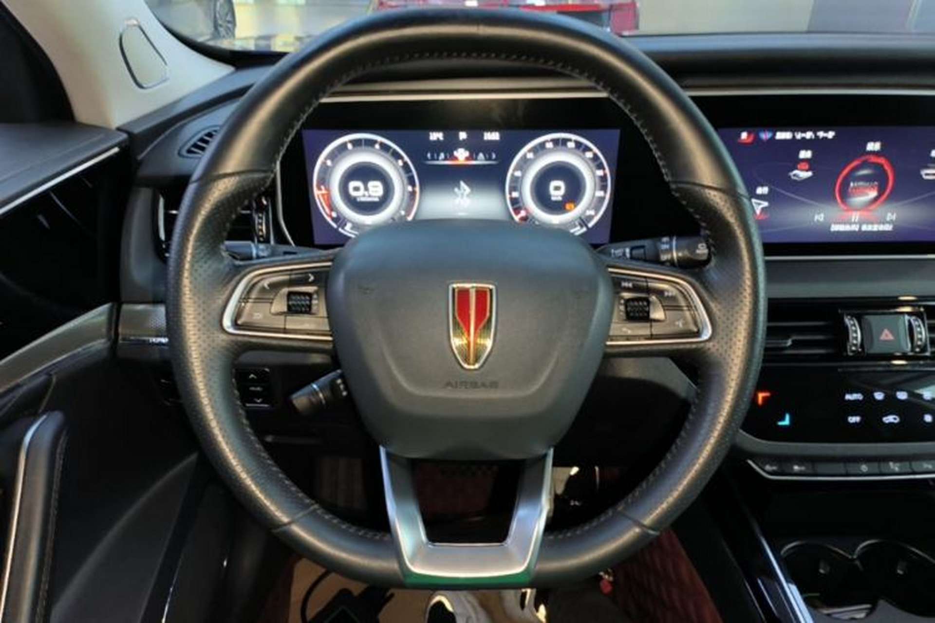 Used Hongqi HS5 2022 Facelifted Version 2.0T Smart Connect Flagship All-Wheel-Drive Edition Steering Wheel