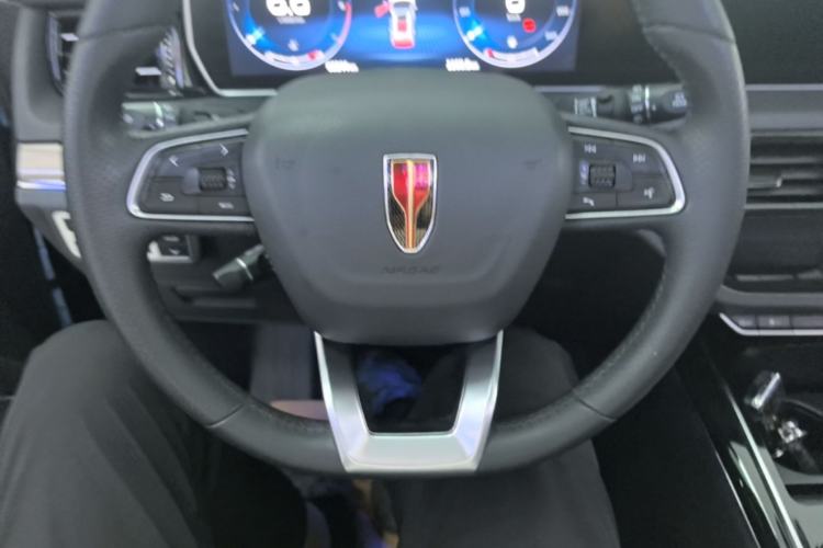 Used Hongqi HS5 2022 Revised Version 2.0T Smart Connect Flagship Edition Steering Wheel