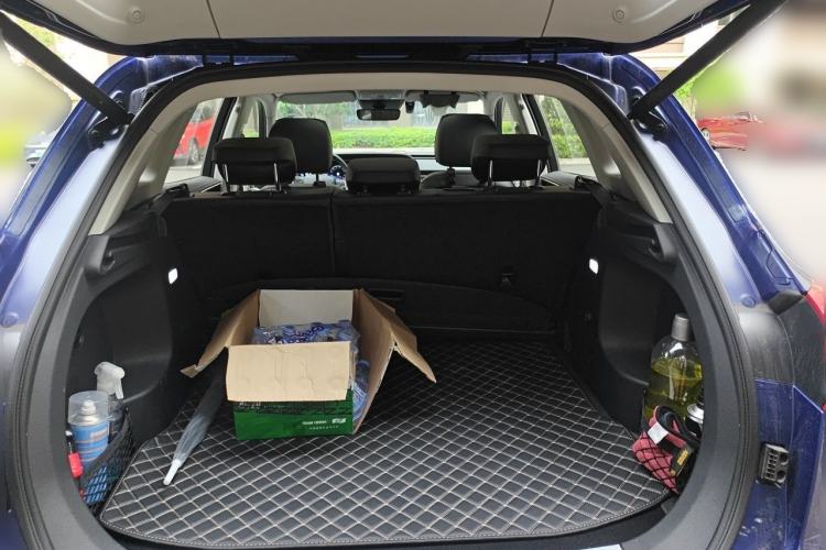 Used Hongqi HS5 2022 Revised Version 2.0T Smart Connect Flagship Edition Trunk