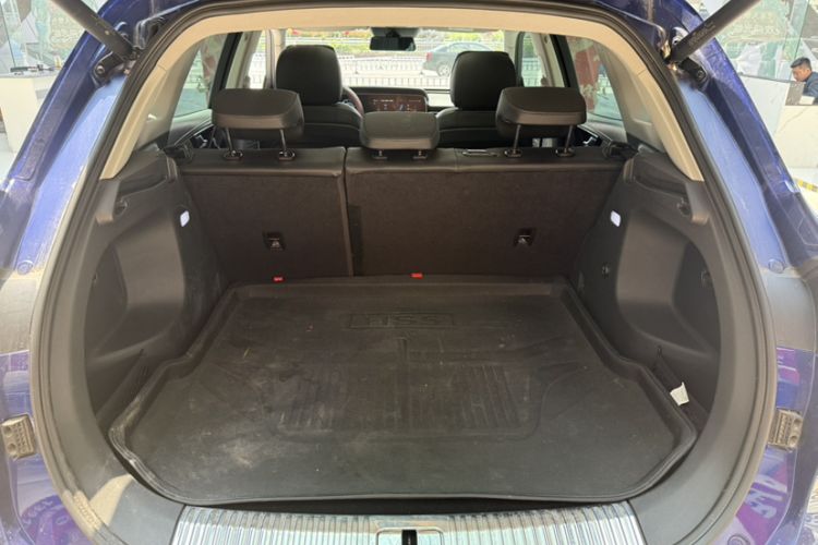 Used Hongqi HS5 2022 2.0T Smart Connect Flagship Edition Trunk