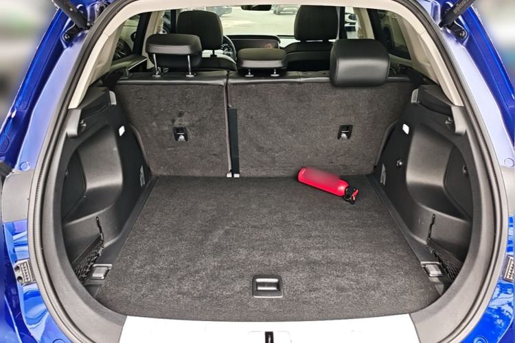 Used Hongqi HS5 2022 Facelifted Version 2.0T Smart Connect Flagship All-Wheel-Drive Edition Trunk