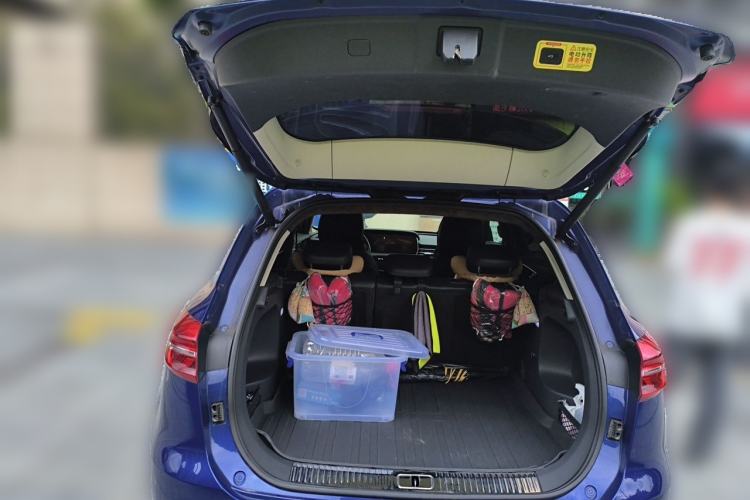 Used Hongqi HS5 2022 Facelifted Version 2.0T Smart Connect Flagship All-Wheel-Drive Edition Trunk