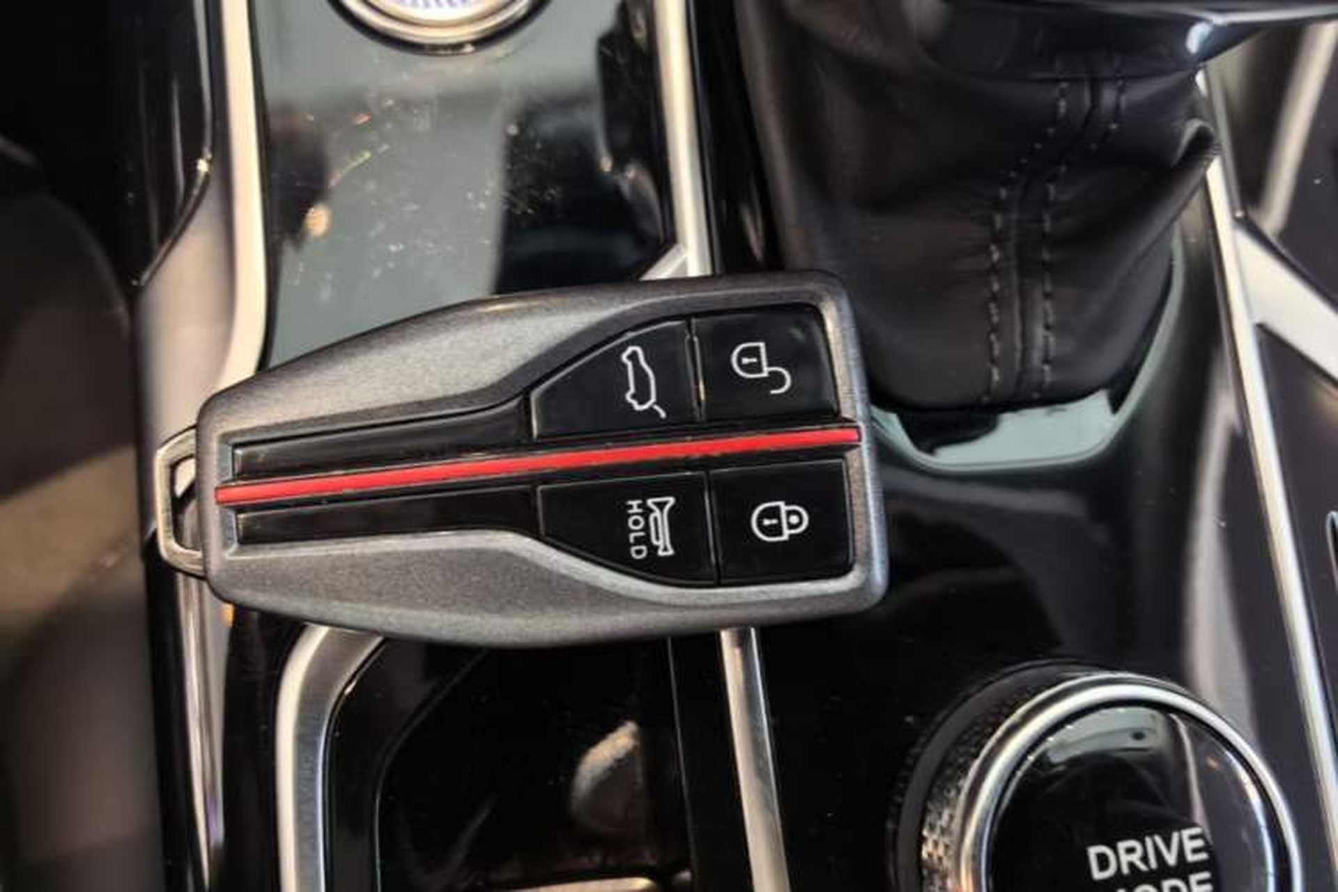 Used Hongqi HS5 2022 Facelifted Version 2.0T Smart Connect Flagship All-Wheel-Drive Edition Vehicle Key