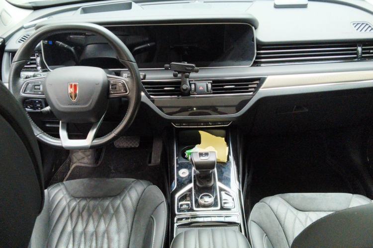 Used Hongqi HS5 2022 Revised Version 2.0T Smart Connect Flagship Edition Center Console