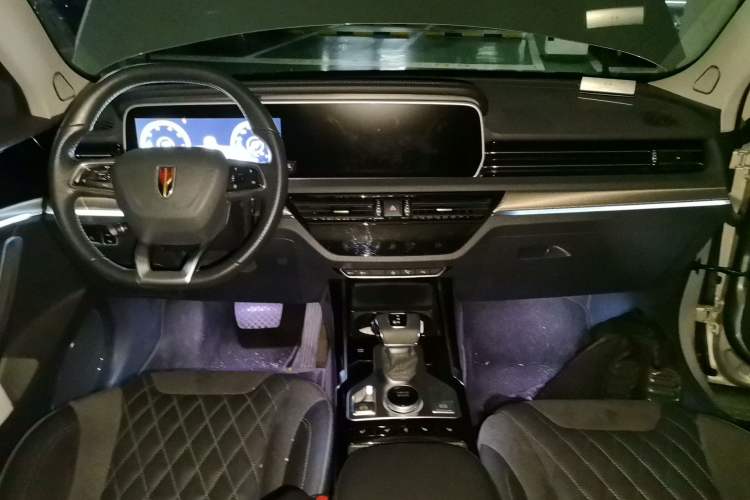 Used Hongqi HS5 2022 2.0T Smart Connect Flagship Edition Center Console