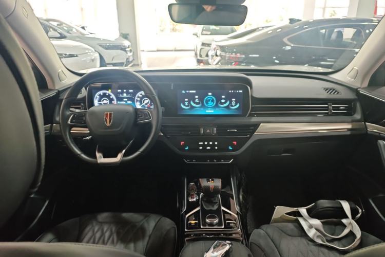 Used Hongqi HS5 2022 Revised Version 2.0T Smart Connect Flagship Edition Center Console