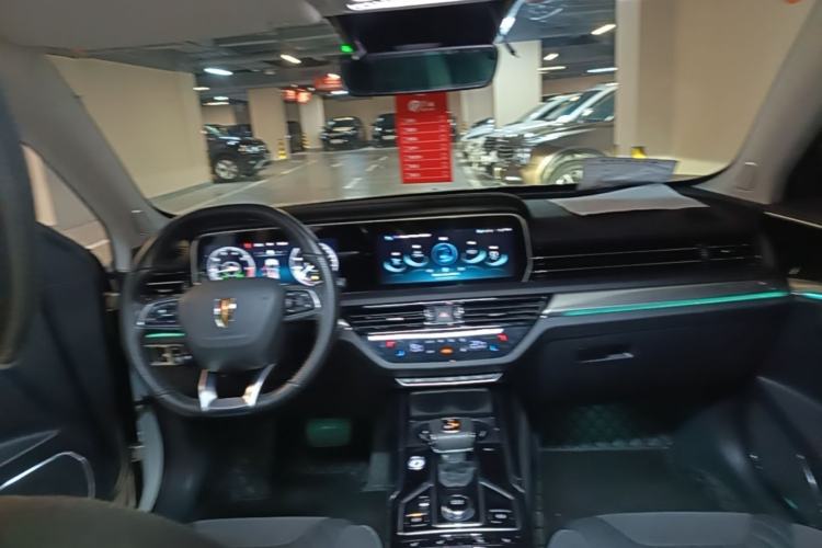 Used Hongqi HS5 2022 Facelifted Version 2.0T Smart Connect Flagship All-Wheel-Drive Edition Center Console