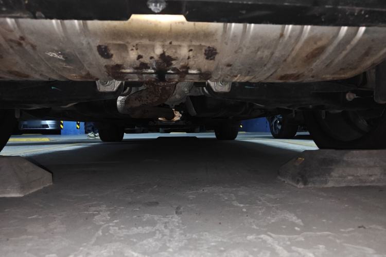 Used Hongqi HS5 2022 2.0T Smart Connect Flagship All-Wheel Drive LeGou Edition Chassis Rear