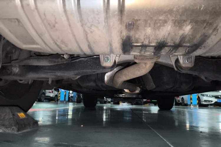 Used Hongqi HS5 2022 Revised Version 2.0T Smart Connect Flagship Edition Chassis Rear