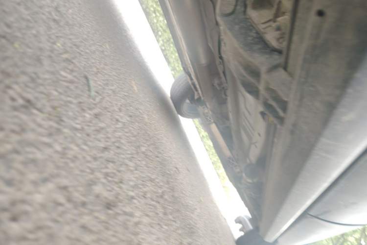 Used Hongqi HS5 2022 2.0T Smart Connect Flagship All-Wheel-Drive Version Chassis Rear Right