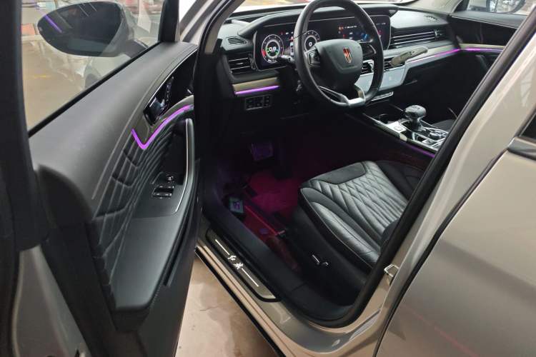 Used Hongqi HS5 2022 Facelifted Version 2.0T Smart Connect Flagship All-Wheel-Drive Edition Driver Seat