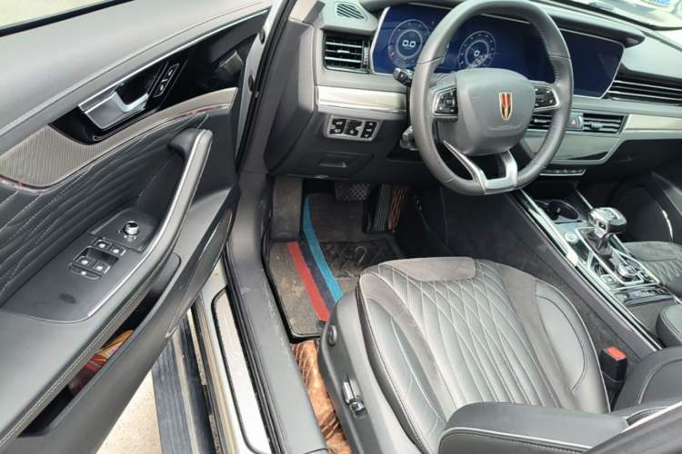 Used Hongqi HS5 2022 Facelifted Version 2.0T Smart Connect Flagship All-Wheel-Drive Edition Driver Seat