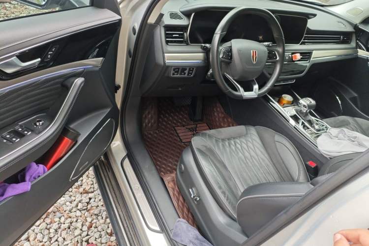 Used Hongqi HS5 2022 2.0T Smart Connect Flagship Enjoyment Purchase Edition Driver Seat