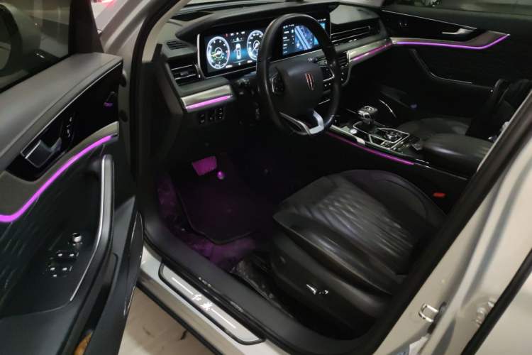 Used Hongqi HS5 2022 Revised Version 2.0T Smart Connect Flagship Edition Driver Seat