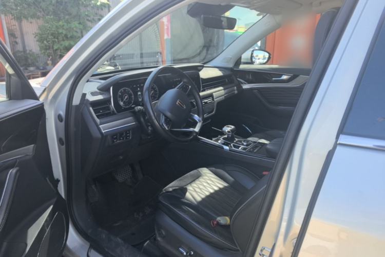 Used Hongqi HS5 2022 Facelifted Version 2.0T Smart Connect Flagship All-Wheel-Drive Edition Driver Seat