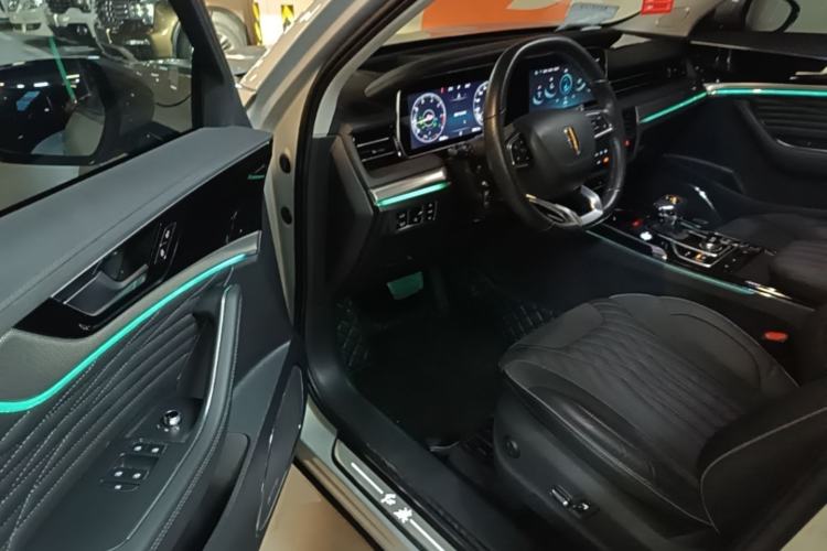 Used Hongqi HS5 2022 Facelifted Version 2.0T Smart Connect Flagship All-Wheel-Drive Edition Driver Seat