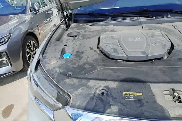 Used Hongqi HS5 2022 2.0T Smart Connect Flagship Edition Engine Bay Right