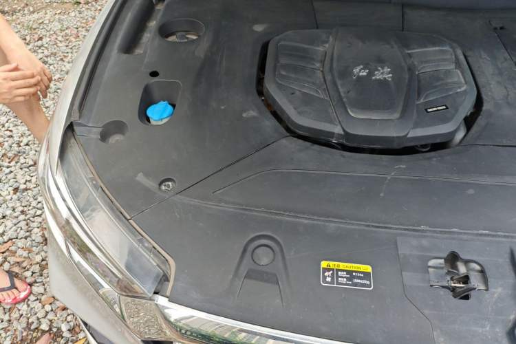 Used Hongqi HS5 2022 2.0T Smart Connect Flagship Enjoyment Purchase Edition Engine Bay Right