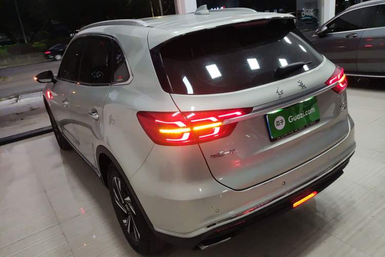 Used Hongqi HS5 2022 Revised Version 2.0T Smart Connect Flagship Edition Exterior 2
