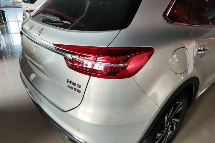 Used Hongqi HS5 2022 Revised Version 2.0T Smart Connect Flagship Edition Exterior 3