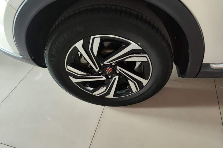 Used Hongqi HS5 2022 Revised Version 2.0T Smart Connect Flagship Edition Exterior 5
