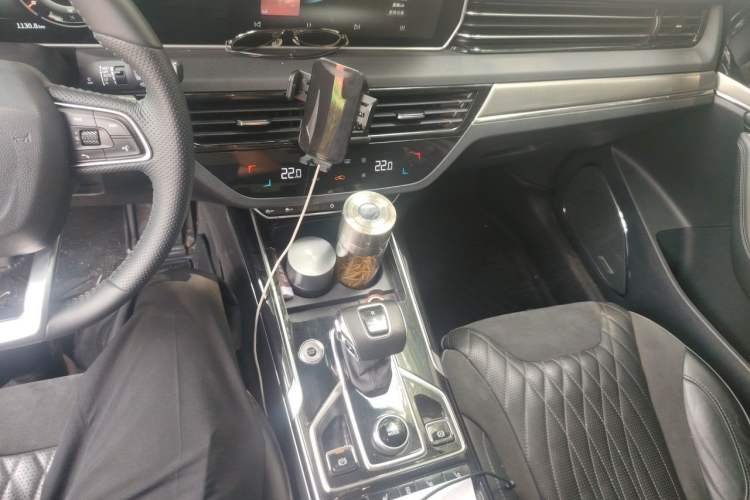 Used Hongqi HS5 2022 2.0T Smart Connect Flagship All-Wheel-Drive Version Gear Lever