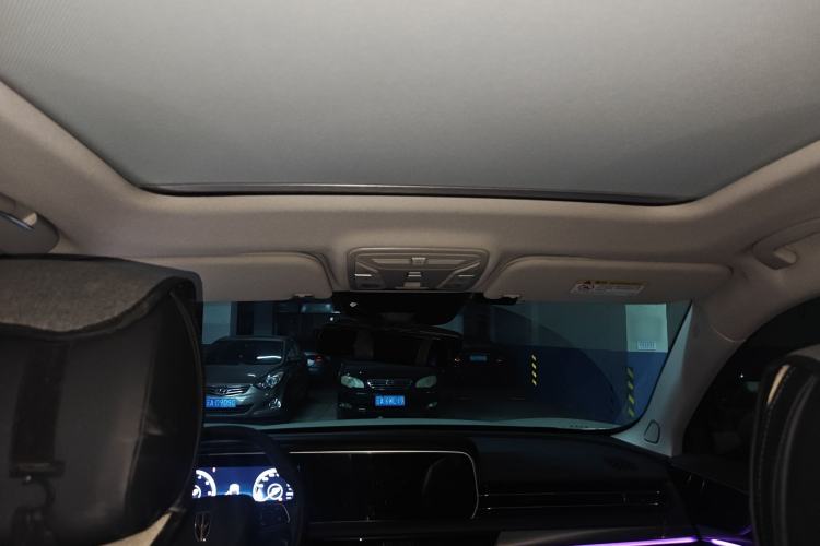 Used Hongqi HS5 2022 2.0T Smart Connect Flagship All-Wheel Drive LeGou Edition Headliner