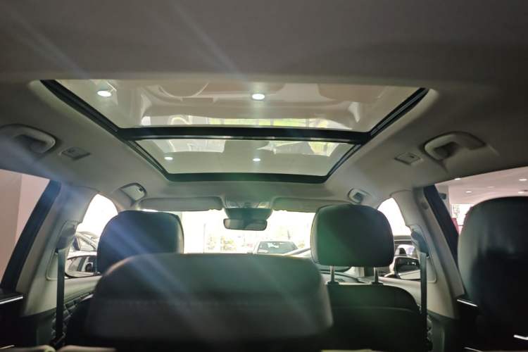 Used Hongqi HS5 2022 Revised Version 2.0T Smart Connect Flagship Edition Headliner